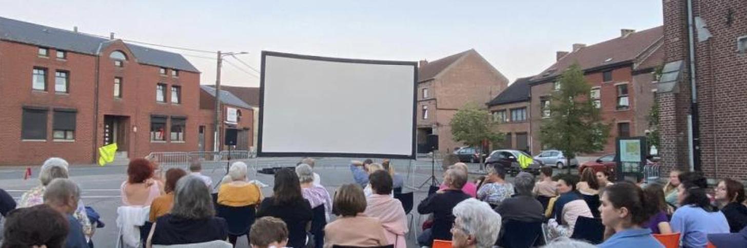 Ciné en plein air "Un p'tit truc en plus"