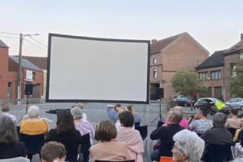 Ciné en plein air "Un p'tit truc en plus"